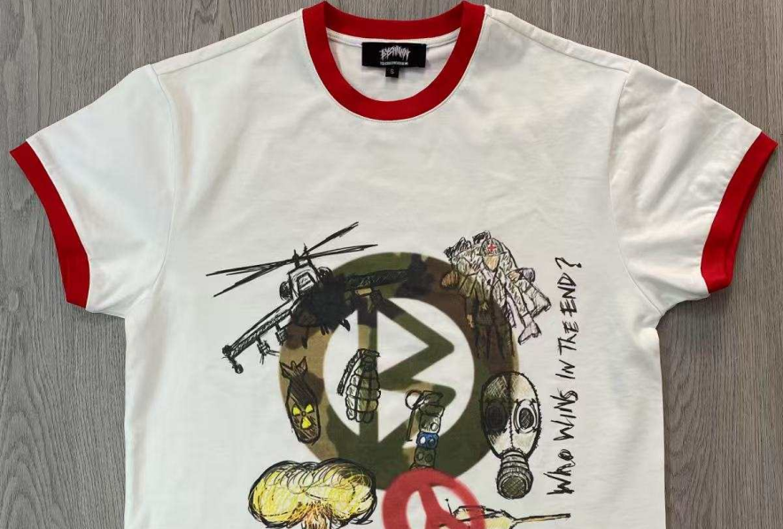 Regular short-sleeve T-shirt fit