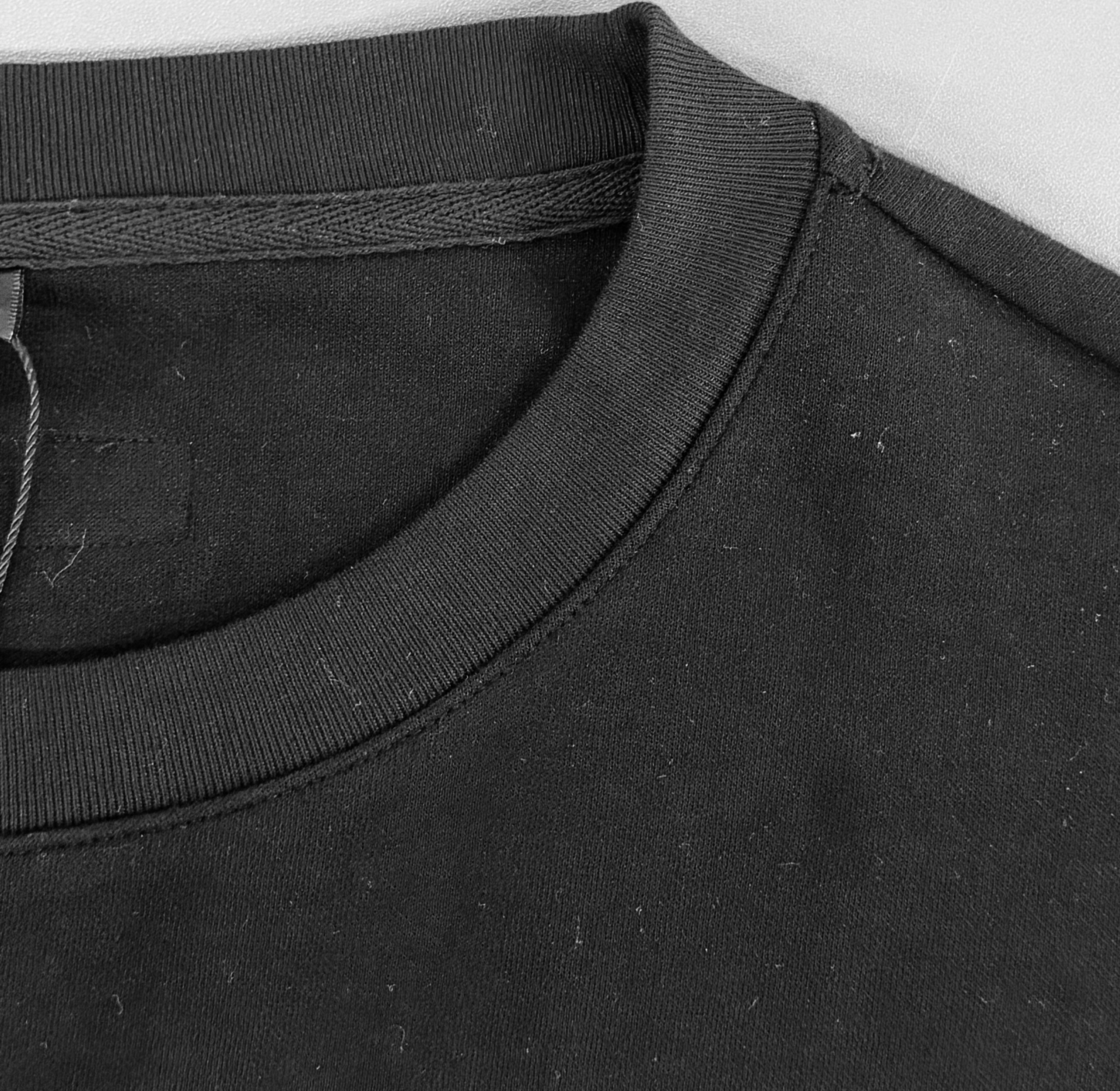 Short-sleeve T-shirt collar options